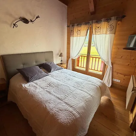 Peterets Dağ evi
